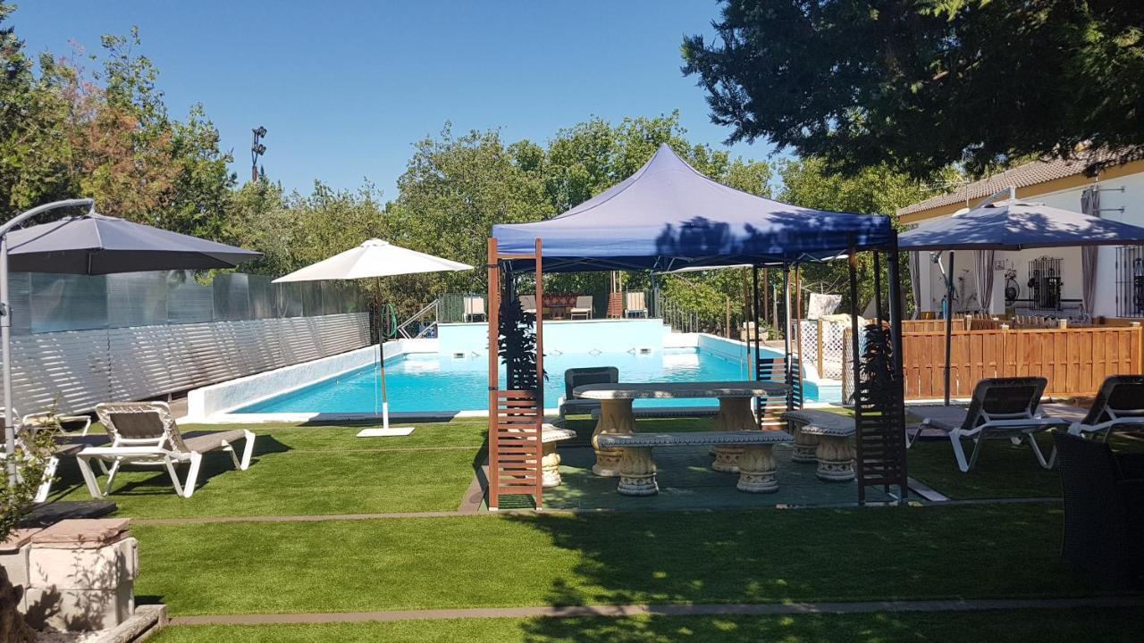 Villa Cortijo San Jose Sevilla Exterior foto